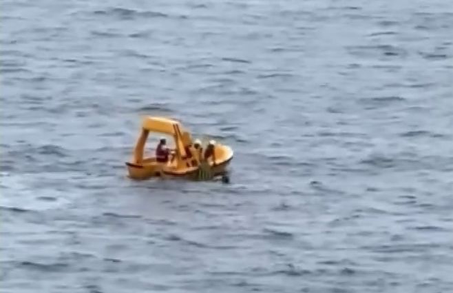 rescate-padre-niña-crucero.jpg