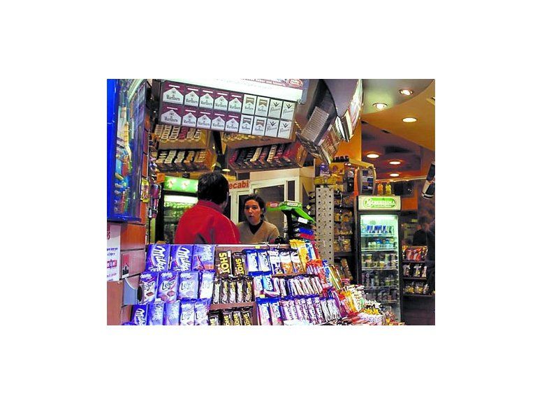 Senado votó prohibición de exhibir cigarrillos en puntos de venta