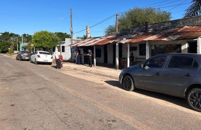 Foto: Willan Dialutto, Subrayado. Escena del homicidio, en un bar de Lascano.