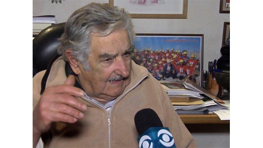mujica subrayado