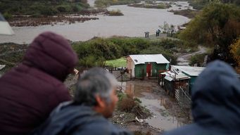 frente frio que alarmo a chile se mueve hacia argentina tras dejar miles de damnificados