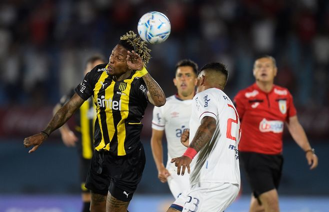 clasico verano 2023 foco uy jugadas (2).jpeg