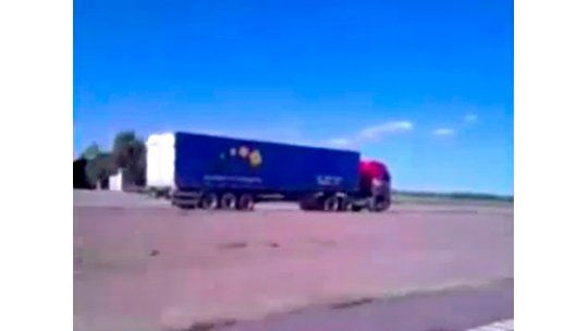 Argentina: camión a contramano chocó un ómnibus y hay 15 muertos