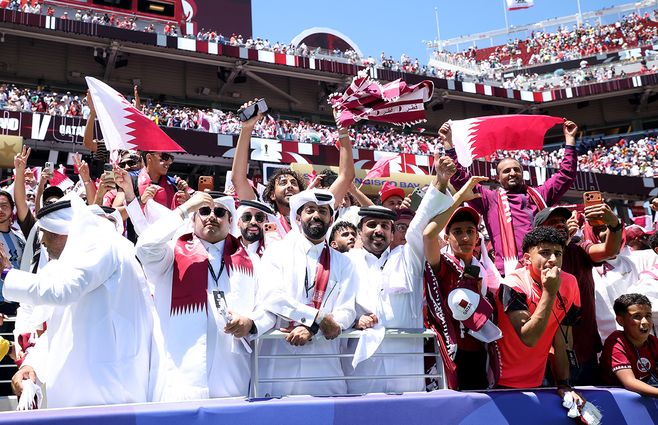 HINCHAS-CATAR-EMPATE-SUIZA-MUNDIAL-AFP