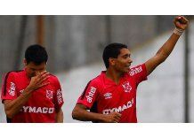 Wanderers lidera el Apertura junto a Nacional al término de la 9ª fecha Wanderers lidera el Apertura junto a Nacional al término de la 9ª fecha