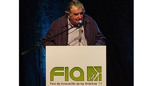 Mujica adelantó que el Censo 2011 revelará baja de población
