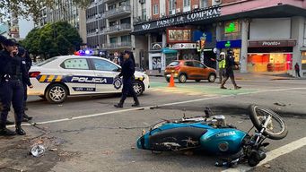 dos accidentes en el mismo cruce de 18 y magallanes dejan un motociclista herido