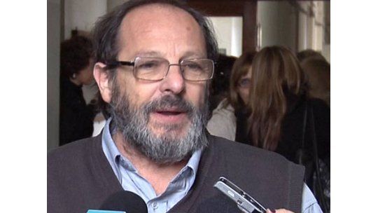 Olesker no asumió pero oposición ya lo interpelará por el Mides