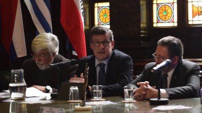 Ministro Eduardo Bonomi, fiscal Jorge Díaz y Jorge Chediak, de la Suprema Corte de Justicia