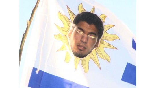 FIFA violó derechos esenciales de Suárez, dice Instituto de DDHH