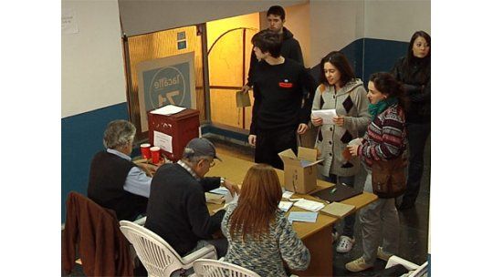Blancos definen como una jornada de fiesta su elección juvenil