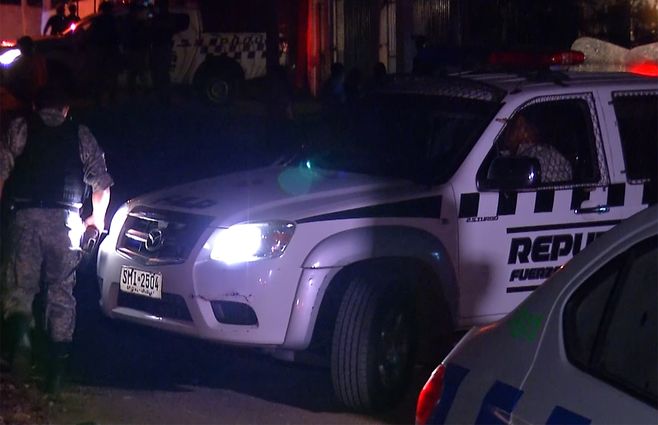 La balacera ocurrió la noche de este martes en el barrio Los Bulevares de Montevideo.