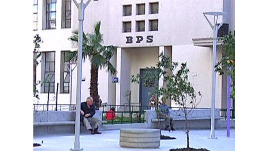 Unos 100 mil jubilados recibirán ajuste este 1 de julio