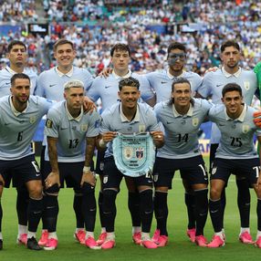 La formación inicial de Uruguay ante Cabo Verde. Foto: AFP La formación inicial de Uruguay ante Cabo Verde. Foto: AFP