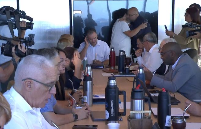 Yamandú Orsi encabeza la reunión de ministros designados, este lunes desde la hora 9.&nbsp;