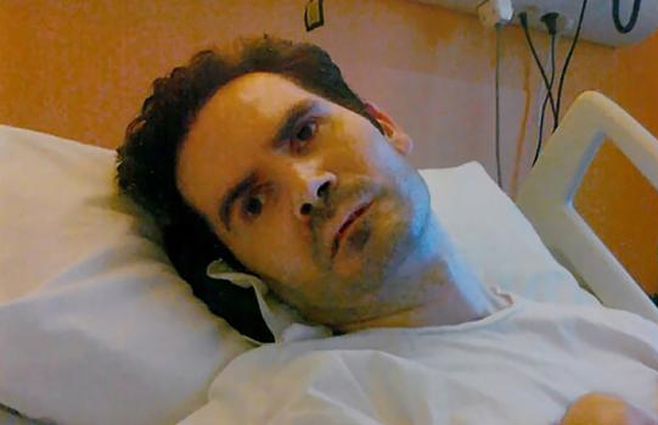 vincent Lambert nació en 1976. Era enfermero psiquiátrico. Sufrió un accidente de moto q¡ue lo dejó en estado vegetativo