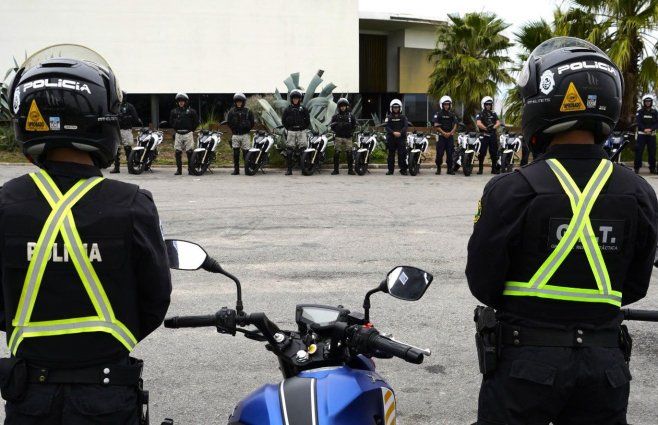 Foto: Ministerio del Interior. Motos presentadas en Kibón este martes.