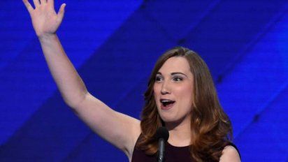 la democrata sarah mcbride, primera senadora transgenero electa de los estados unidos