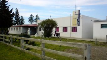 preocupacion en ambientalistas y vecinos de guichon por aplicacion de agroquimicos cerca de escuela agraria