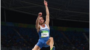 emiliano lasa emocionado al recibir mensaje de aliento de luis suarez