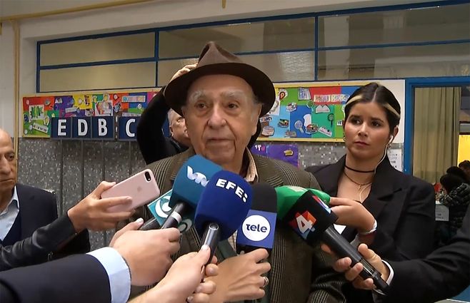 sanguinetti-votacion.jpg