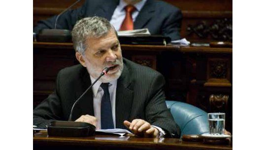 Kreimerman en el Parlamento por Ancap