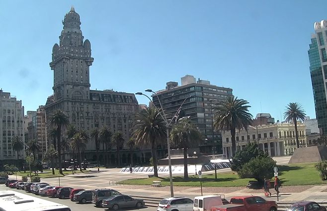 verano-soleado-mañana-plaza-independencia-clima.jpg