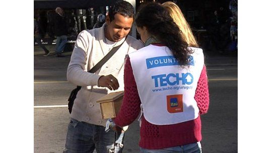 El PIT-CNT y Techo acordaron trabajar juntos en vivienda