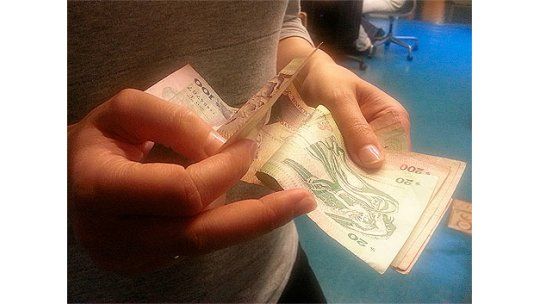 Los hogares uruguayos tienen un ingreso medio de $39.707