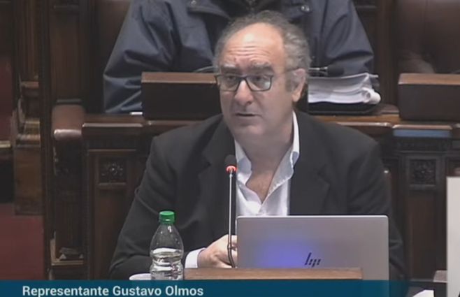 Gustavo-Olmos-parlamento-rendición-de-cuentas.jpg