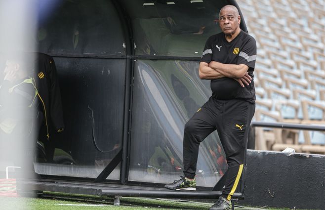 juegan peñarol river plate clausura 2023 foco uy (3).jpeg