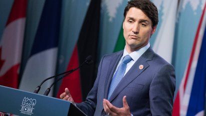 trudeau nos apunalo por la espalda dice alto consejero de trump