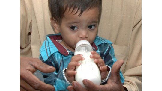 En Pakistán juzgan a un bebé de 9 meses por intento de asesinato