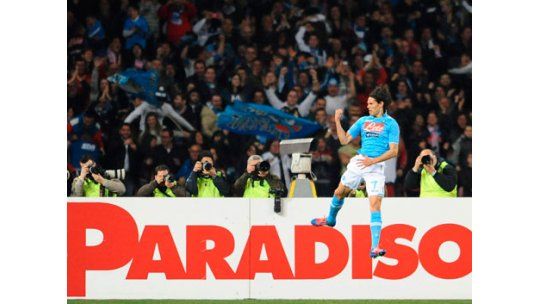 Nápoli a la final de la Copa Italia con gol de Cavani
