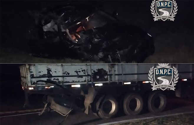 La camioneta donde viajaba la mujer como acompañante (arriba), y el camión contra el que chocó (abajo). Fotos: Policía Caminera.