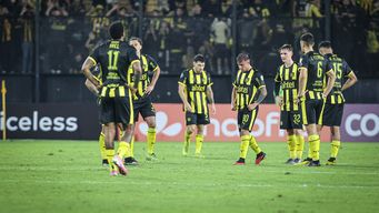 Foto: FocoUy. Peñarol perdió 2-1 con Platense por Copa Libertadores.