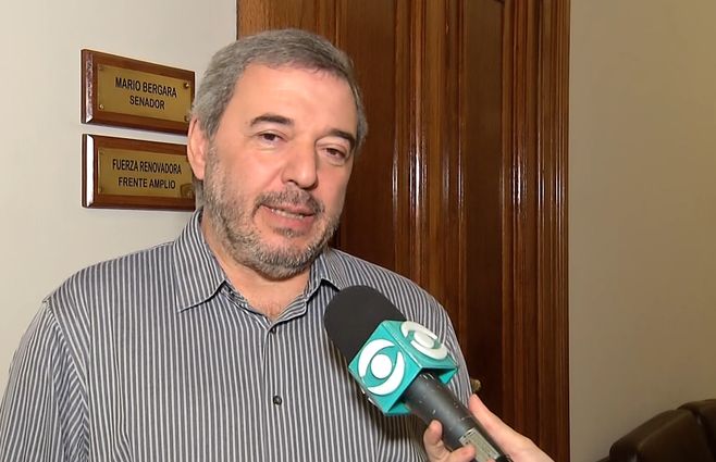 mario-bergara-senador-fa-discurso-lacalle.jpg