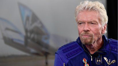 con 450.000 dolares y mucho espiritu de aventura ya puede viajar al espacio con richard branson