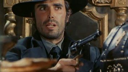 George Hilton con su estampa de pistolero&nbsp;