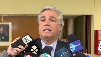 bustillo sobre avion: nosotros somos soberanos y tomamos nuestras propias decisiones