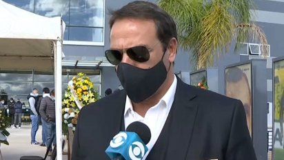 ignacio ruglio en el velatorio de robert lima: el bola era penarol