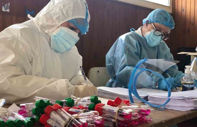 El ministro Salinas evalúa pertinencia del segundo hisopado.