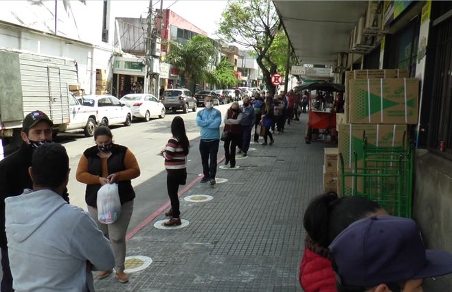 Rivera-gente-fila.jpg
