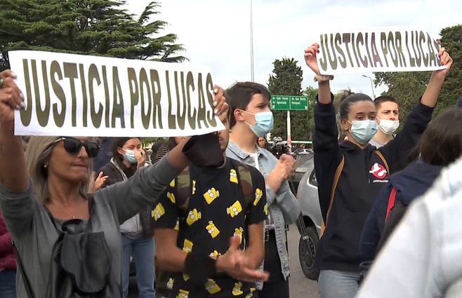 Justicia-por-Lucas-manifestación-palacio-legislativo.jpg