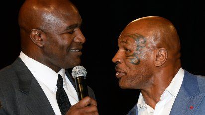 mike tyson y evander holyfield se entrenan para una tercera pelea; sera benefica y para la lucha contra el covid-19