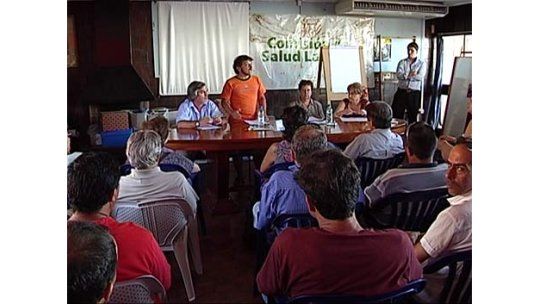 Uruguayos retornados se reúnen para evaluar planes y problemas