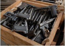 Autoridades y asociaciones desaconsejan que los civiles se armen