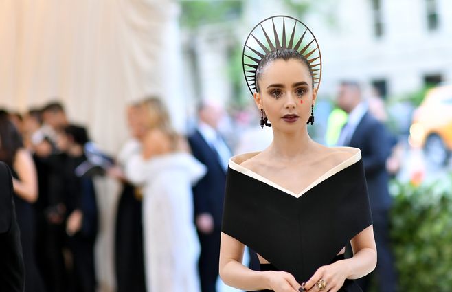 Lily Collins, Gala MET 2018