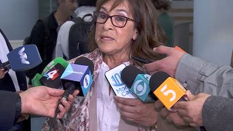 no podemos prevenirlo, dijo la directora de primaria sobre tiroteo frente a una escuela