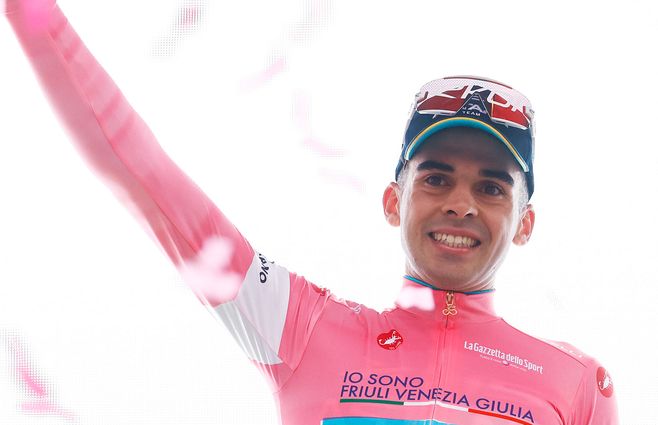 Thomas Silva, cuando ganó la segunda etapa y se puso la malla rosa del Giro de Italia. Foto: AFP